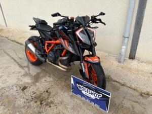 Ktm 1290 superduke evo 2023 tech pack