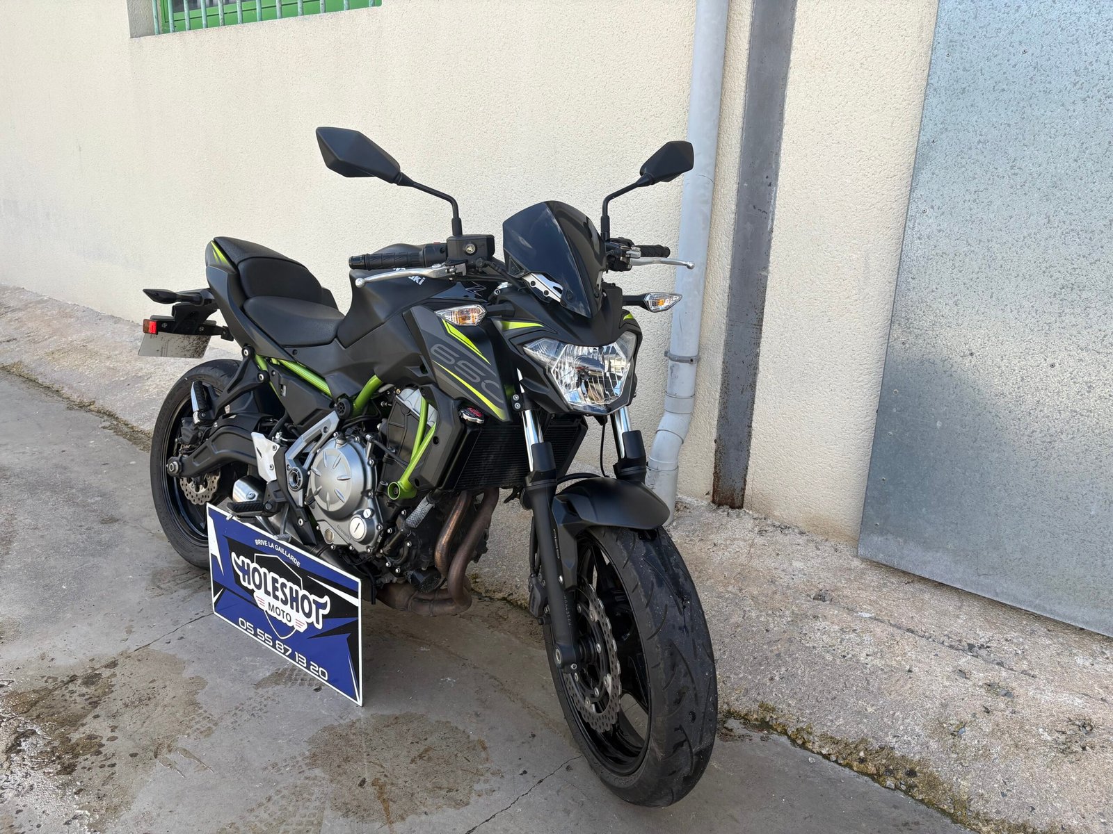 Kawasaki z 650e 1ère main bridé A2 – Image 2